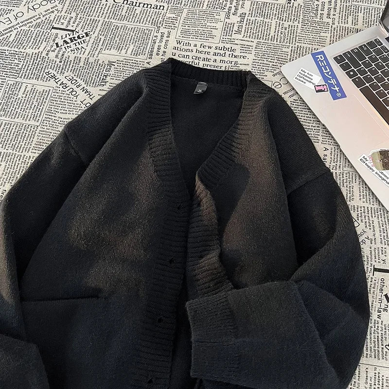 Classic V-Neck Knit Cardigan oldmoney